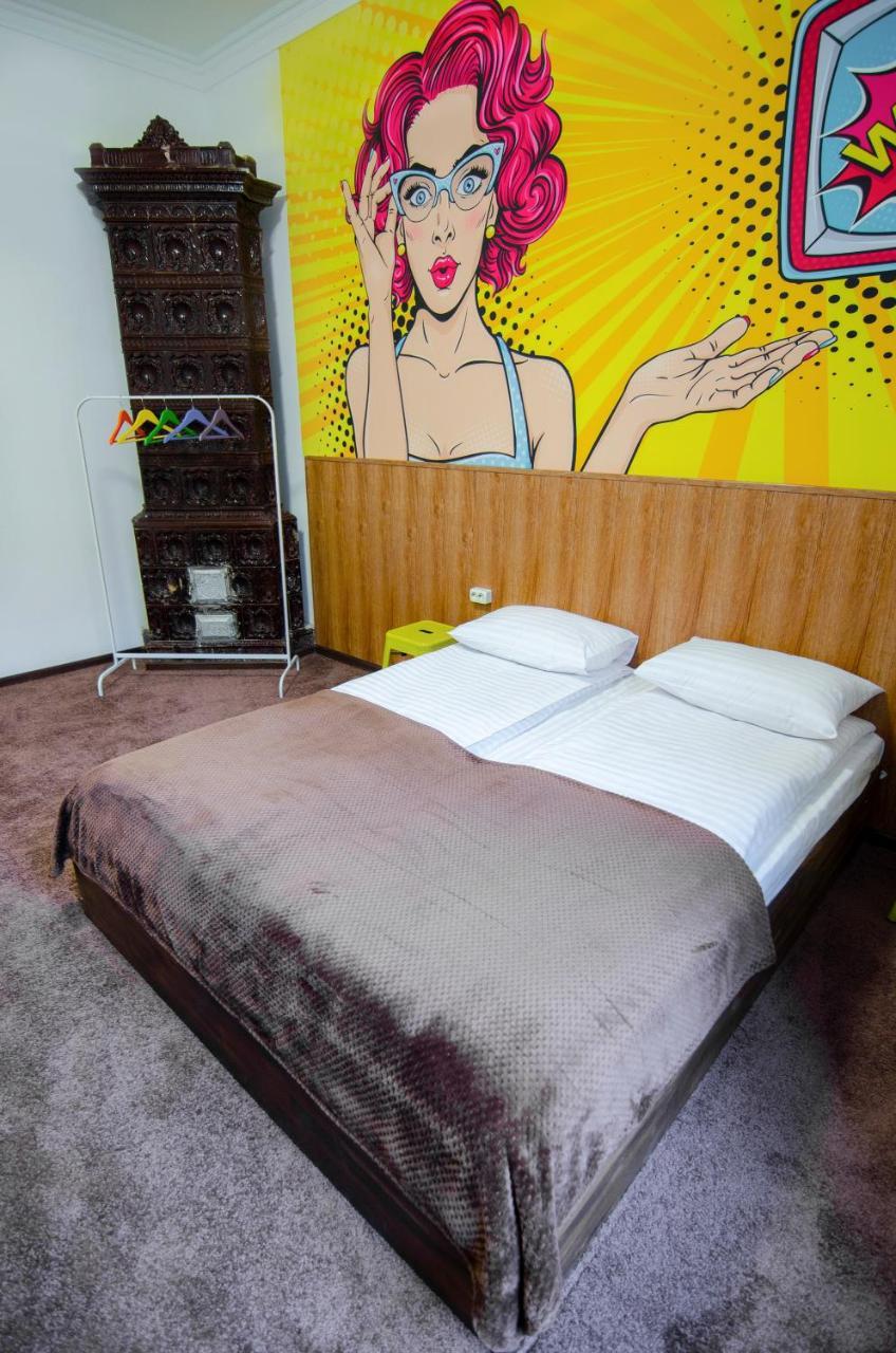 Pop Art Hostel Leópolis Exterior foto