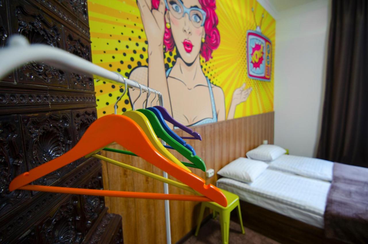 Pop Art Hostel Leópolis Exterior foto